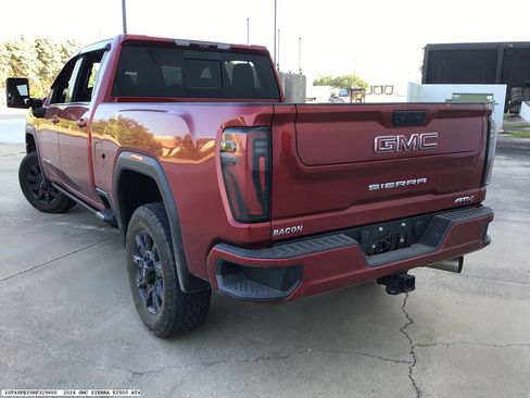 Used 2024 GMC Sierra 2500 AT4 w/ AT4 Premium Plus Package AWD/4WD image 6