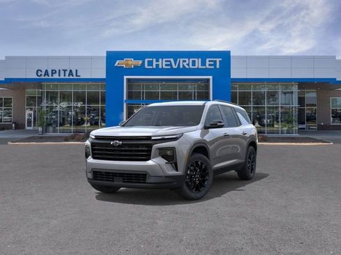New 2026 Chevrolet Traverse LT image 8