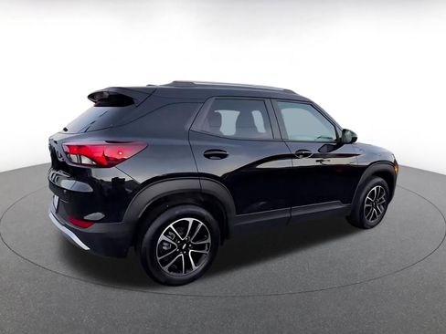 Used 2025 Chevrolet TrailBlazer LT image 14