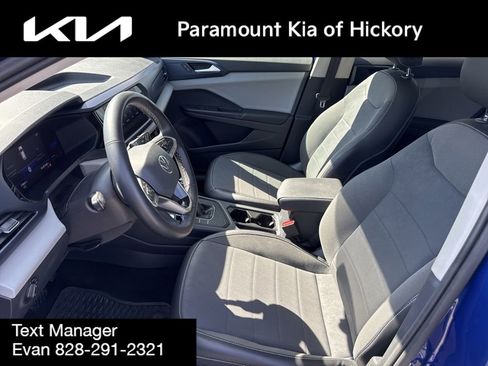 Used 2022 Volkswagen Taos SE FWD image 20