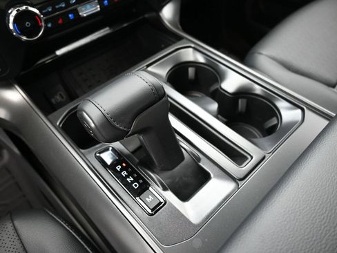 New 2025 Ford F150 Lariat w/ Equipment Group 502A High image 32