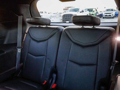 Used 2024 Cadillac XT6 Premium Luxury image 21