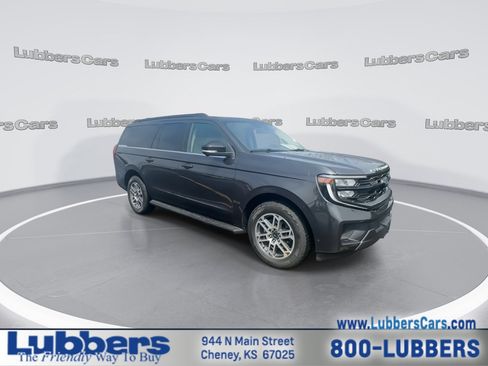 Used 2025 Ford Expedition Max Active AWD/4WD image 2
