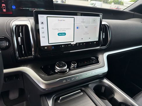 Certified 2025 Ford Expedition Platinum w/ Stealth Appearance Package AWD/4WD image 31