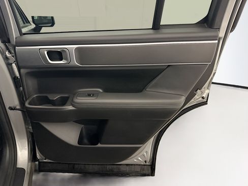 Used 2025 Hyundai Santa Fe SEL image 32