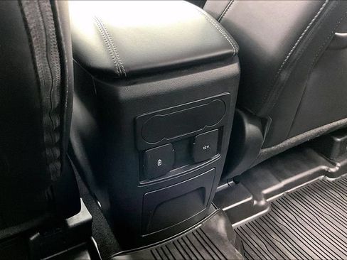 Certified 2023 Ford Explorer XLT w/ Equipment Group 202A RWD image 34