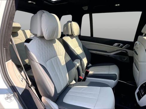 Used 2024 BMW X7 M60i w/ Executive Package AWD/4WD image 19