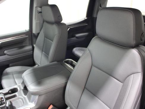 Used 2026 Chevrolet Silverado 1500 LTZ AWD/4WD image 4