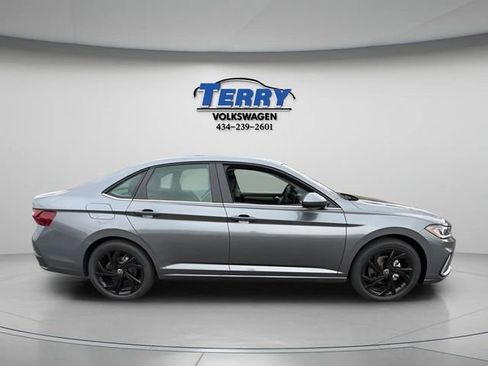 New 2026 Volkswagen Jetta SE image 1