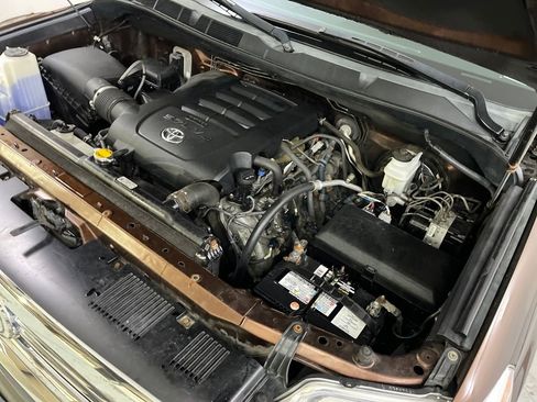 Used 2016 Toyota Tundra 1794 Edition image 12