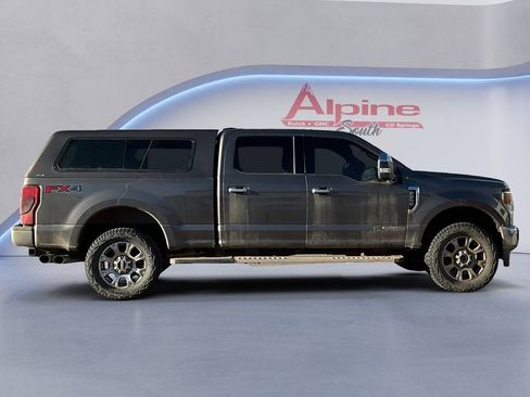 Used 2022 Ford F250 Lariat w/ Chrome Package image 6