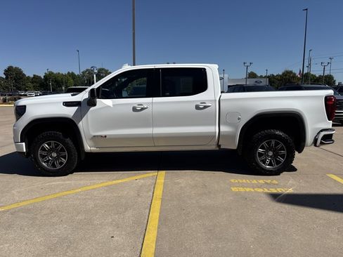 Used 2025 GMC Sierra 1500 AT4 AWD/4WD image 12
