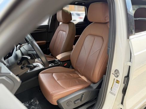 Used 2022 Audi Q3 2.0T Premium w/ Convenience Package image 26