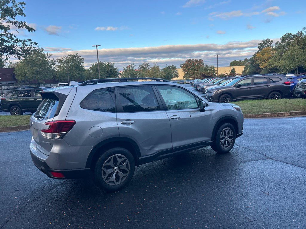 Certified 2023 Subaru Forester Premium AWD/4WD image 3