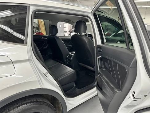 Certified 2023 Volkswagen Tiguan SE AWD/4WD image 15