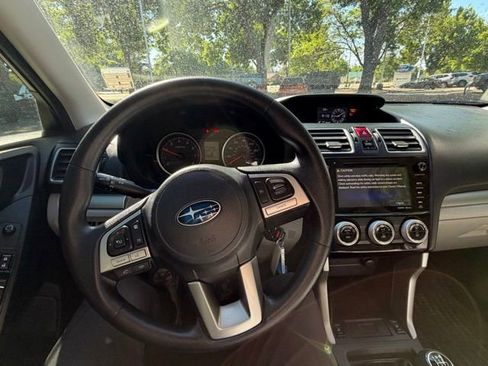 Used 2017 Subaru Forester 2.5i Premium AWD/4WD image 21