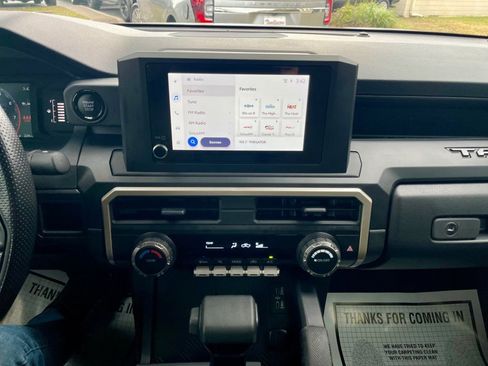 Used 2025 Toyota Tacoma SR image 16