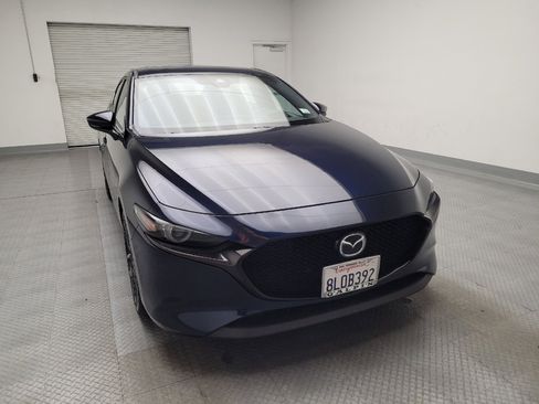 Used 2019 MAZDA MAZDA3 Hatchback w/ Premium Package image 14