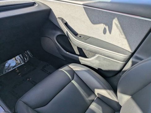 Used 2024 Tesla Model 3 Standard Range image 15