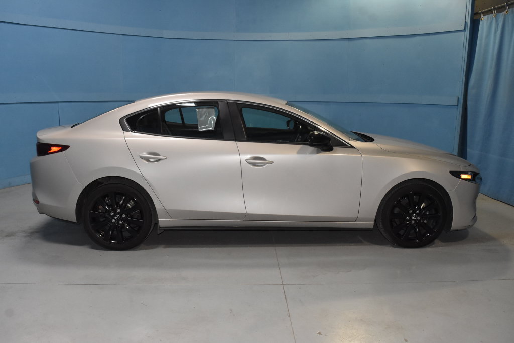 Used 2025 MAZDA MAZDA3 s FWD image 21