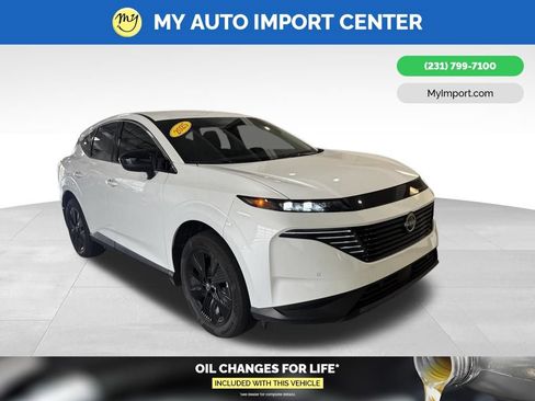 Used 2025 Nissan Murano SV AWD/4WD image 1