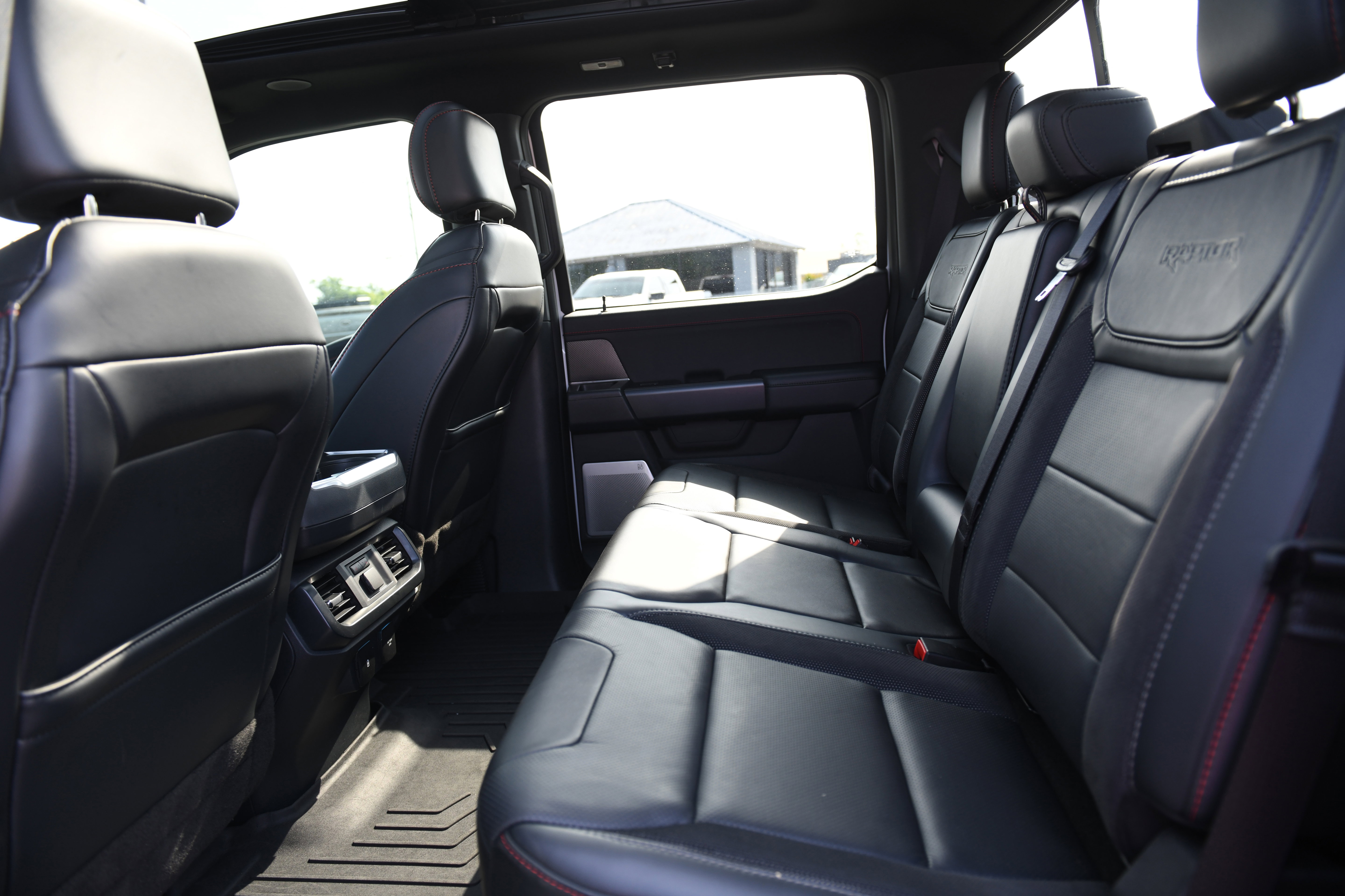 Used 2024 Ford F150 Raptor AWD/4WD image 15