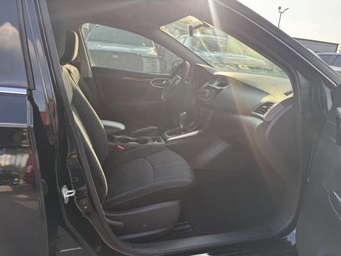 Used 2018 Nissan Sentra SV FWD image 10