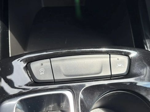 Used 2024 Chevrolet Trax ACTIV w/ Driver Confidence Package FWD image 26