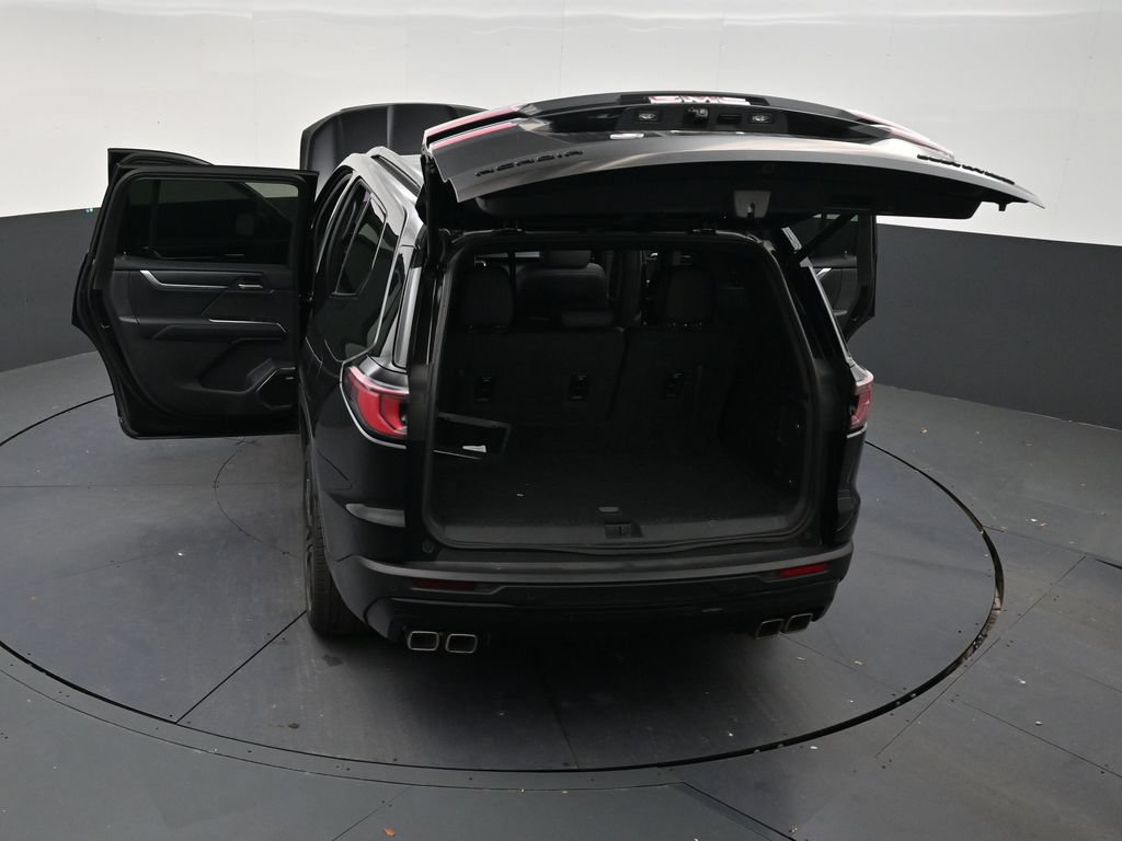 Used 2025 GMC Acadia Elevation w/ Elevation Premium Package FWD image 31
