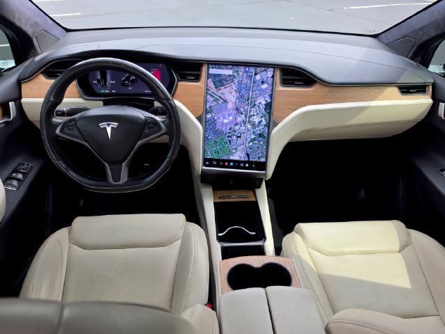 Used 2020 Tesla Model X Long Range AWD/4WD image 2