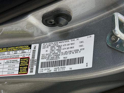 Used 2025 Toyota Tundra SR5 w/ SR5 Convenience Package AWD/4WD image 12
