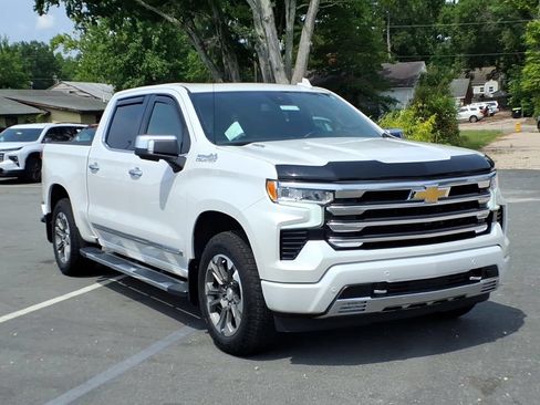 Used 2023 Chevrolet Silverado 1500 High Country AWD/4WD image 1