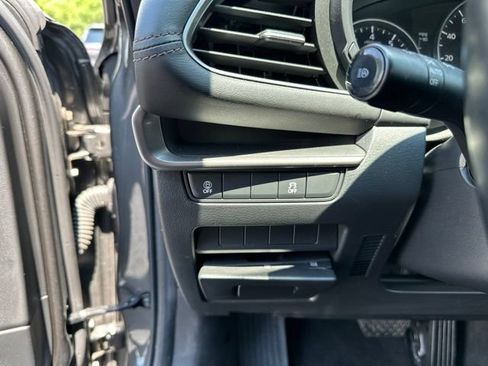 Used 2023 MAZDA MAZDA3 s FWD image 21