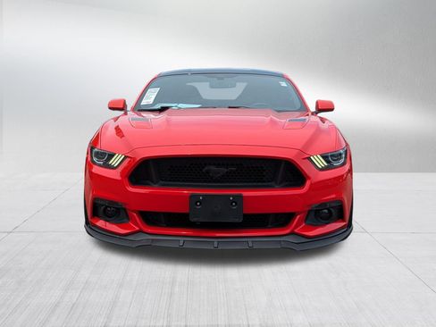 Used 2015 Ford Mustang GT RWD image 2