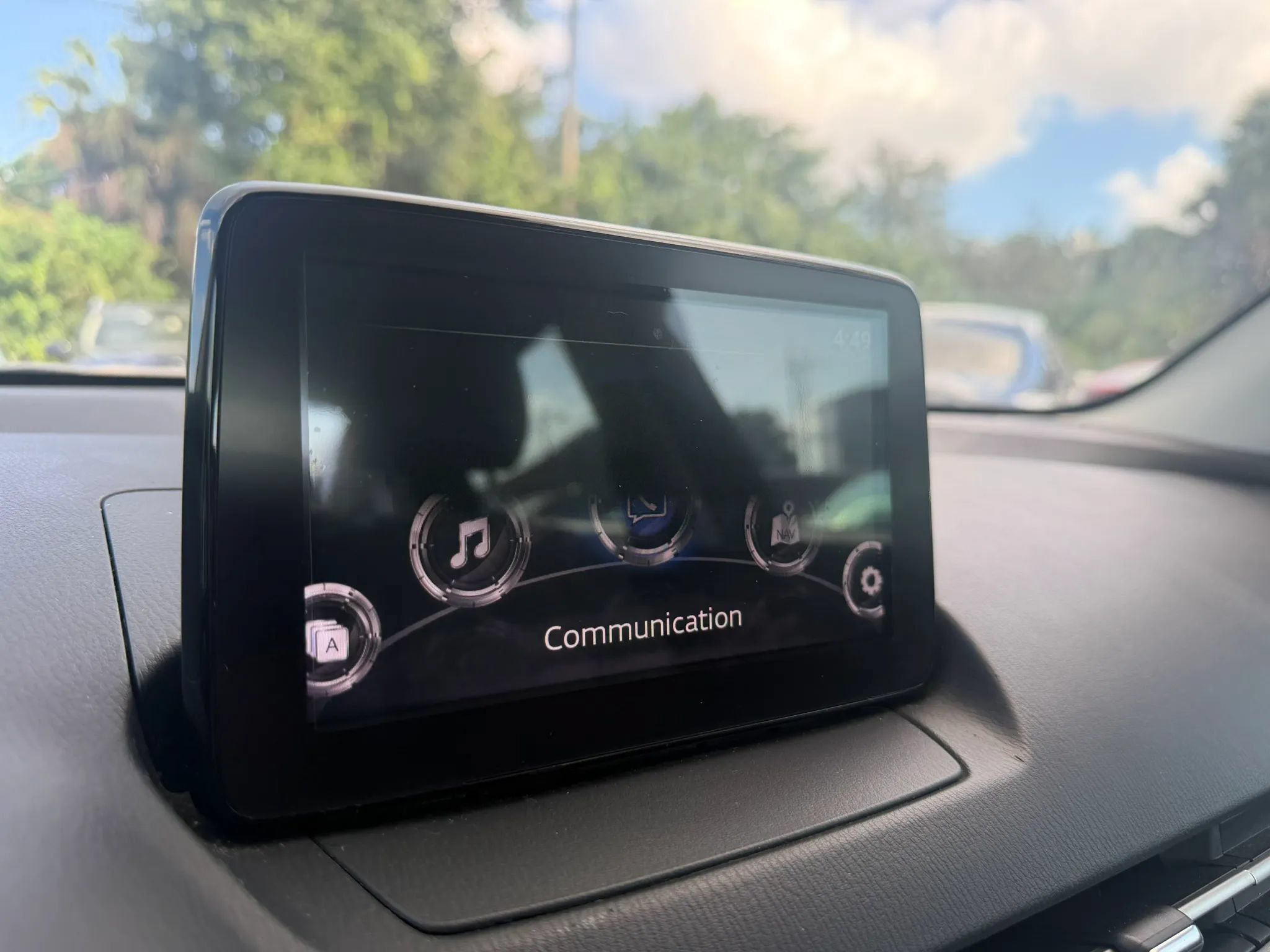 Used 2019 Toyota Yaris LE FWD image 18