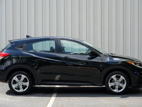 Used 2019 Honda HR-V LX image 44