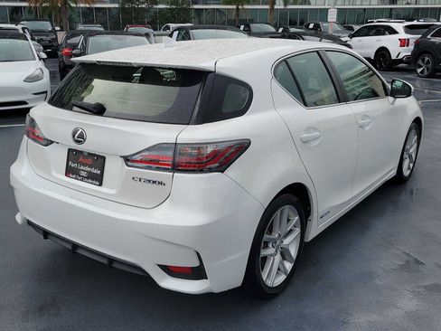 Used 2016 Lexus CT 200h w/ Accessory Package 2 FWD image 6