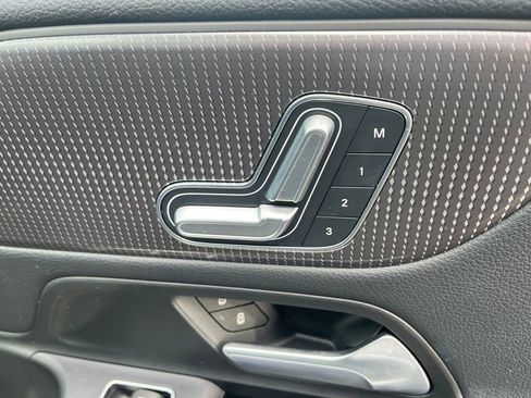 Certified 2023 Mercedes-Benz GLA 250 4MATIC w/ Premium Package image 16