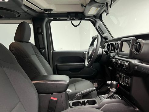 Used 2023 Jeep Wrangler Willys image 6