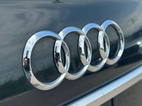 Used 2024 Audi Q5 e Premium Plus w/ Premium Plus Package image 27