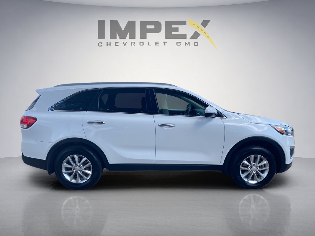 Used 2017 Kia Sorento LX w/ LX V6 Convenience Package FWD image 6