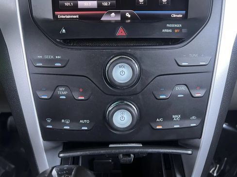 Used 2012 Ford Explorer XLT AWD/4WD image 34
