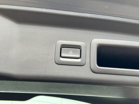 Used 2023 MAZDA CX-30 AWD 2.5 S w/ Preferred Package image 37