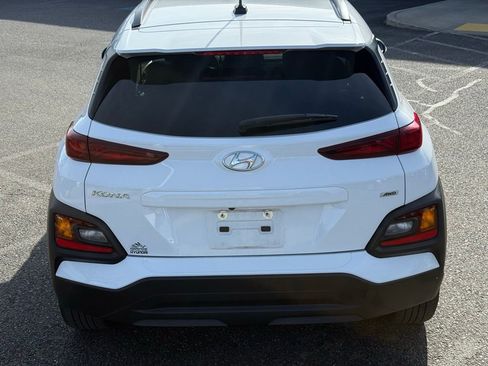 Used 2021 Hyundai Kona SEL w/ Cargo Package image 9
