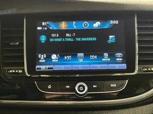 Used 2020 Buick Encore Preferred FWD image 24