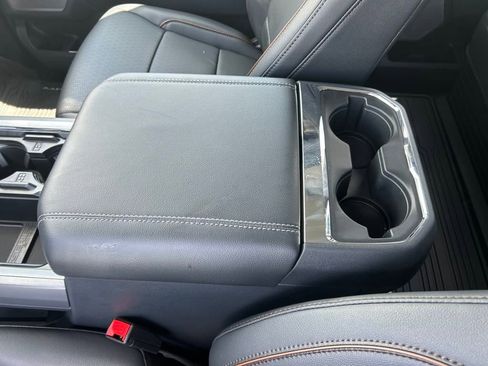 New 2025 Ford F250 Lariat w/ Lariat Ultimate Package image 19