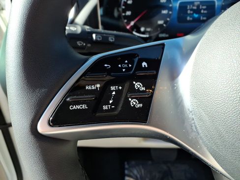 Certified 2025 Mercedes-Benz GLA 250 4MATIC image 17