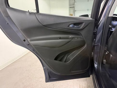 Used 2018 Chevrolet Equinox LT image 21