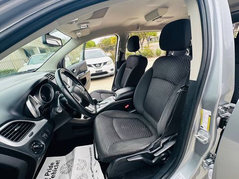 Used 2016 Dodge Journey SXT FWD image 16