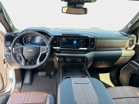 Used 2026 Chevrolet Silverado 2500 High Country w/ Max Trailering Package AWD/4WD image 18